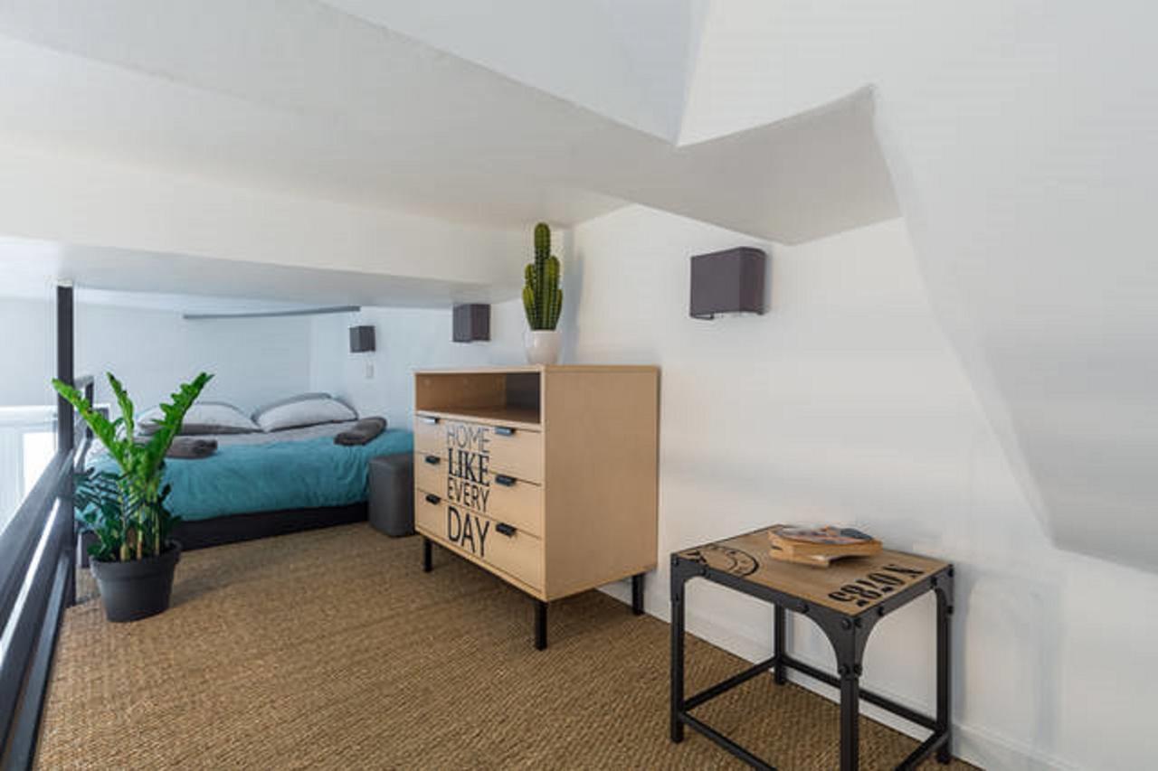 Angle Droit- Loft Charmant Et Atypique, Climatisation, Vieux-Ницца Экстерьер фото